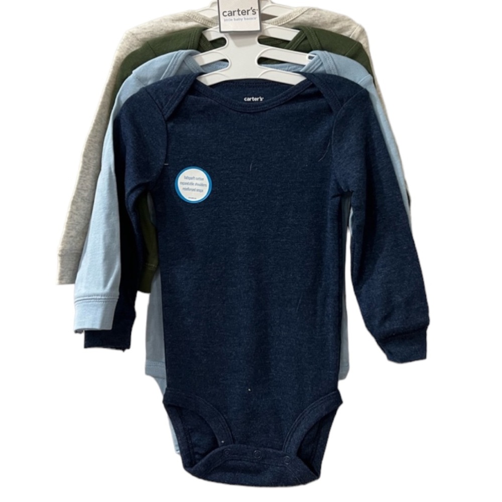 Carter’s long sleeve boys onsies, set of 4 NWT